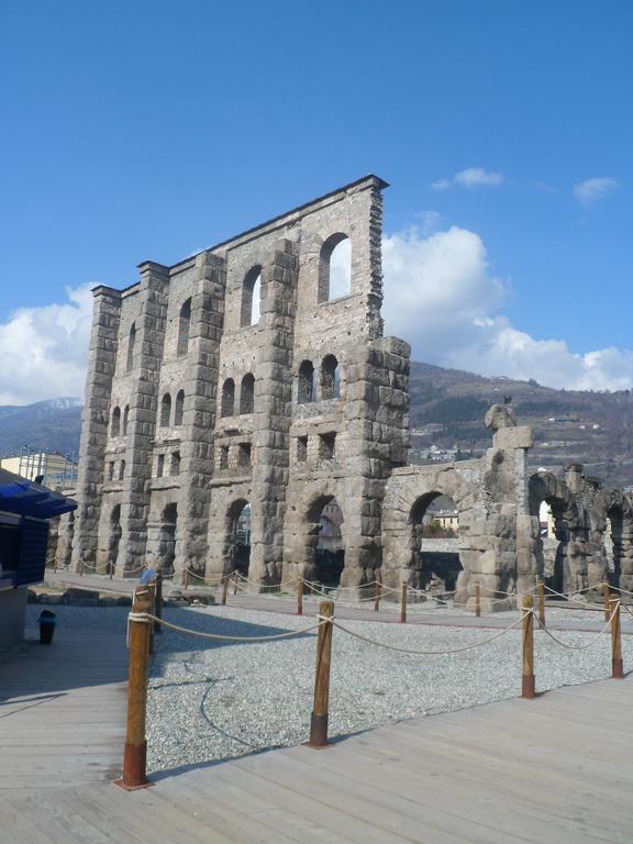 Appartamento" Le Bourg 61" Vda Cir 0208 أَويستا المظهر الخارجي الصورة